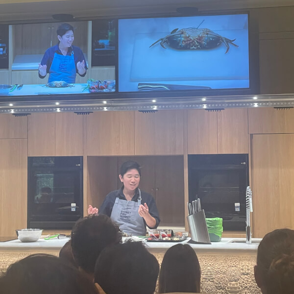 Singapore Chilli Crab Cooking Class review by Jodie Drinnan - Sydney